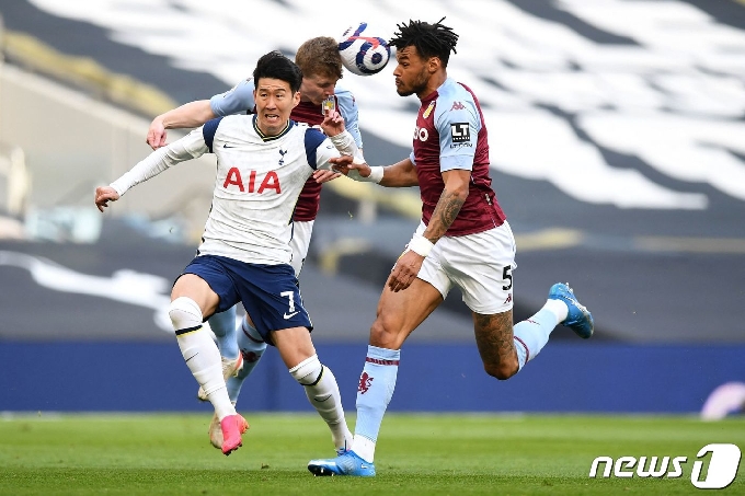 아스톤 빌라전서 부진했던 손흥민. © AFP=뉴스1