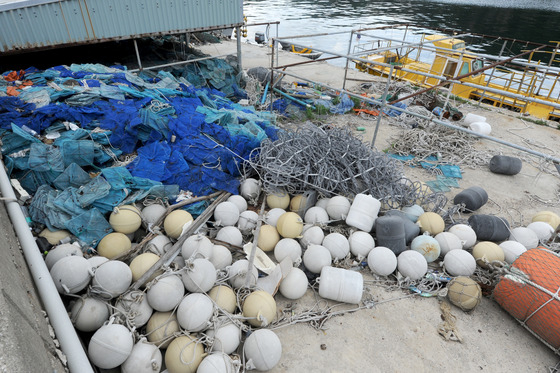 2050년 해양플라스틱 쓰레기 '제로' 목표어구·부표에 보증금 - 머니투데이