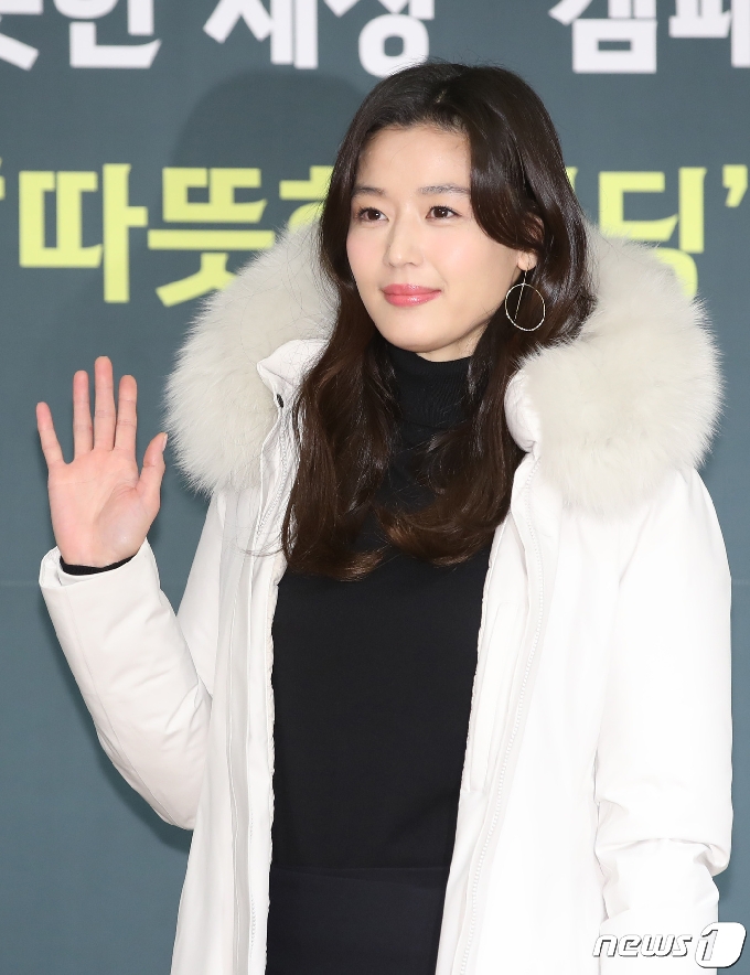 전지현 측, 이혼·별거설에 "사실 무근…허위사실 유포 법적 조치 ...