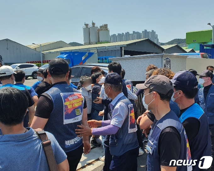부산도 택배노동자 120명 파업 돌입…'물류대란'까진 안갈듯 ...