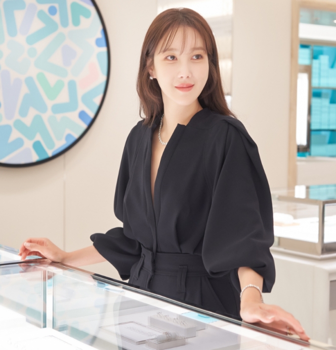 이지아, 27캐럿 넘는 초호화 다이아 쓱!…심수련 모습 그대로