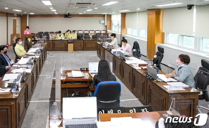 11일 북구의회 소회의실에서 195회 1차 정례회 2차 본회의를 가졌다.(울산 북구의회 제공)© 뉴스1