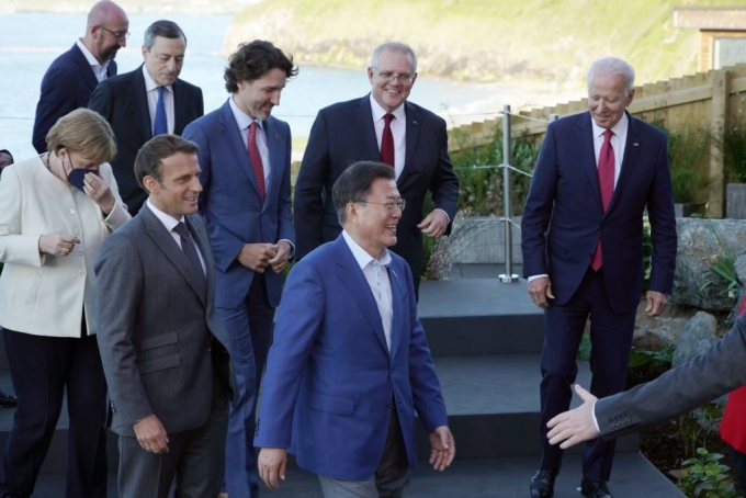 , G7 ڸ ȸ  'ҹ'