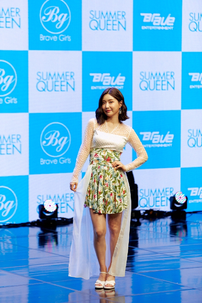브레이브걸스 유나 "용감한 형제, 컴백 준비하며 격려 많이 해줘 ...