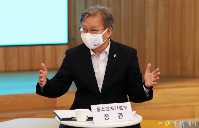 권칠승 중기부 장관, 청년 창업가 3인 좌담회 /사진=김휘선 기자 hwijpg@