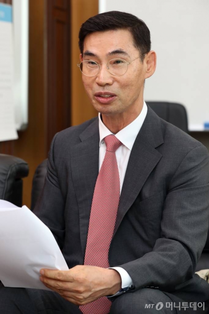 24일 서울 여의도 한국거래소에서 진행된 김학균 한국거래소 코스닥시장위원장-장경호 코스닥협회장 좌담회. /사진=이기범 기자 leekb@