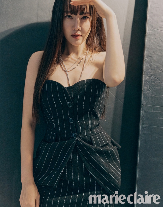 배우 엄지원/사진제공=마리끌레르