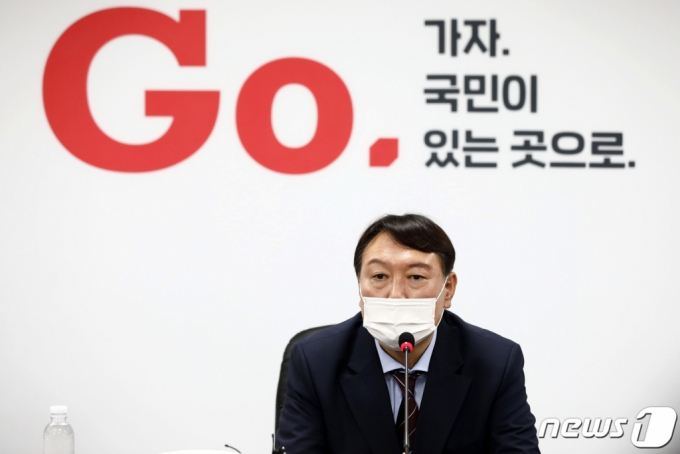 사라진 제3지대'… 윤석열 '입당', 안철수·최재형 '타격' 주나 - 머니투데이 사라진 제3지대'… 윤석열 '입당', 안철수·최재형 '타격' 주나 - 머니투데이