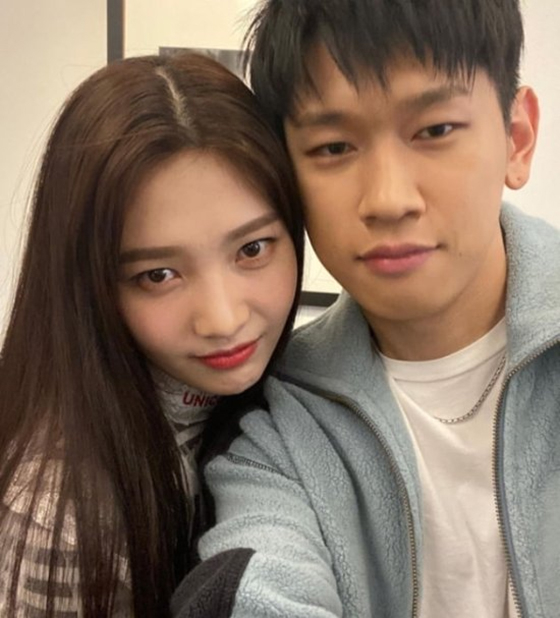 그룹 레드벨벳 조이, 가수 크러쉬/사진=조이 인스타그램
