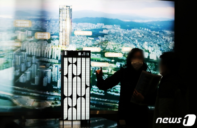 "아파트보다 비싼 오피스텔·도생주 나온다"..'아파트 역차별' 논란