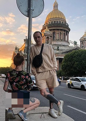 엄숙한' 성당서 '엉덩이노출' 사진…러시아 인플루언서 체포 - 머니투데이