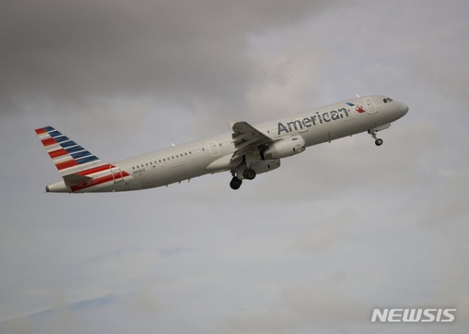 미국 아메리칸에어라인의 에어버스 A321 모델 항공기 /AP=뉴시스