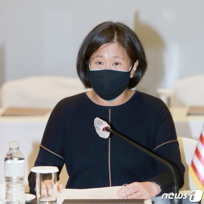 (서울=뉴스1) = 캐서린 타이 미국 무역대표부(USTR) 대표가 19일 오후 서울 신라호텔에서 열린 '제6차 한-미 FTA(자유무역협정) 공동위원회'에서 인사말을 하고 있다. (산업통상자원부 제공) 2021.11.19/뉴스1