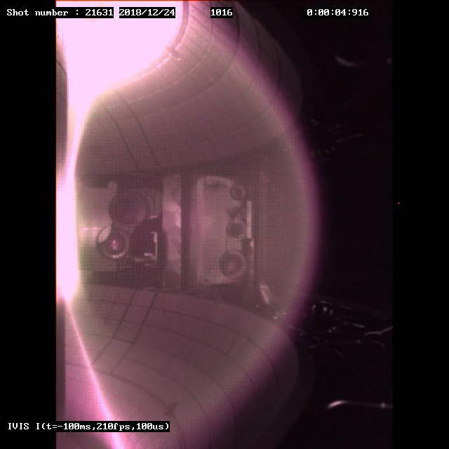 2018년 크리스마스 이브인 12월 24일 세계 최초로 플라즈마 이온온도 1억도를 1.5초 유지하는 데 성공했다. 사진은 KSTAR 내부 플라즈마 모습./사진제공=한국핵융합에너지연구원