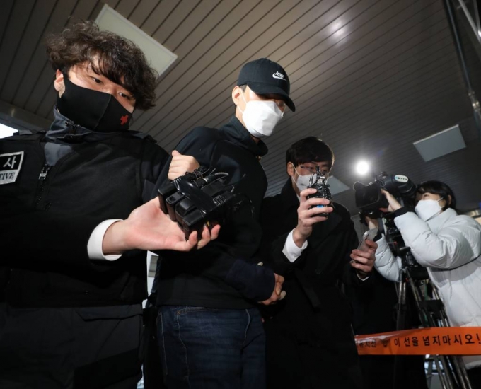 스토킹 살해' 김병찬은 신상공개, 왜 故황예진 살해범은 공개 못하나 - 머니투데이 스토킹 살해' 김병찬은 신상공개, 왜 故황예진 살해범은 공개 못하나 - 머니투데이