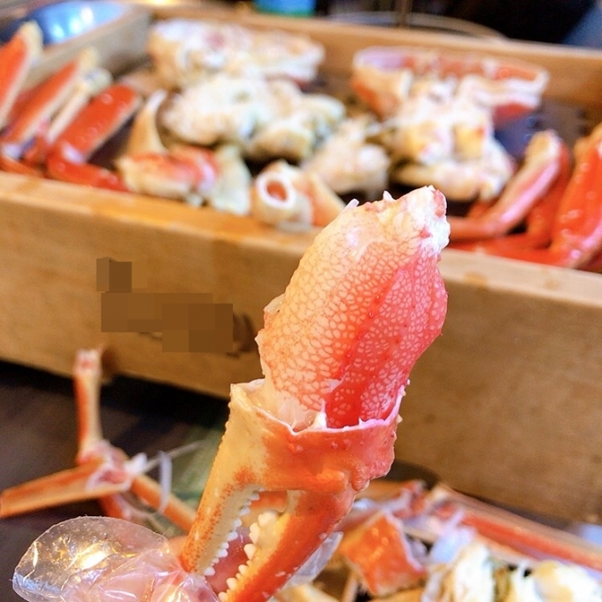 맛있는 대게 집게살. 대체육으로 만든 가공제품과 비교할 수 없는 깊은 맛이 난다. /사진=최우영 기자