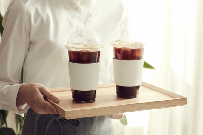 아이스 아메리카노에…왜 '컵 홀더' 쓰세요?