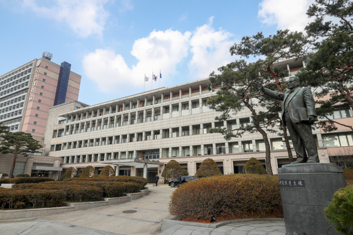 국민대 임홍재 총장, '보드게임'으로 신입생과 소통 나서