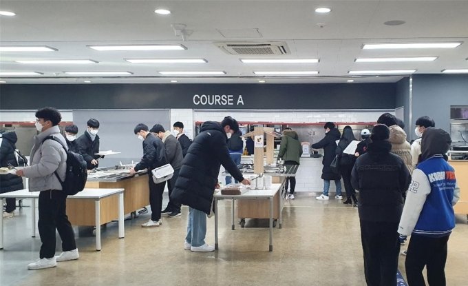 한국기술교육대, '백 원의 아침 식사' 운영