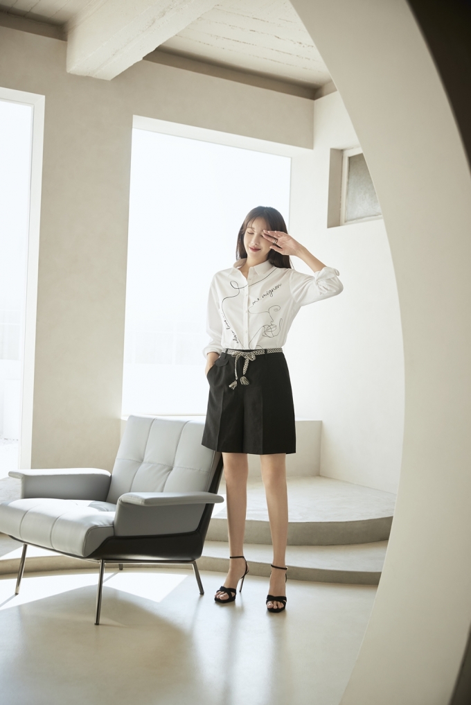 배우 이지아/사진제공=올리비아로렌