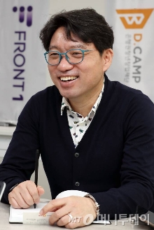 김영덕 프론트원 센터장 인터뷰 /사진=이기범 기자 leekb@