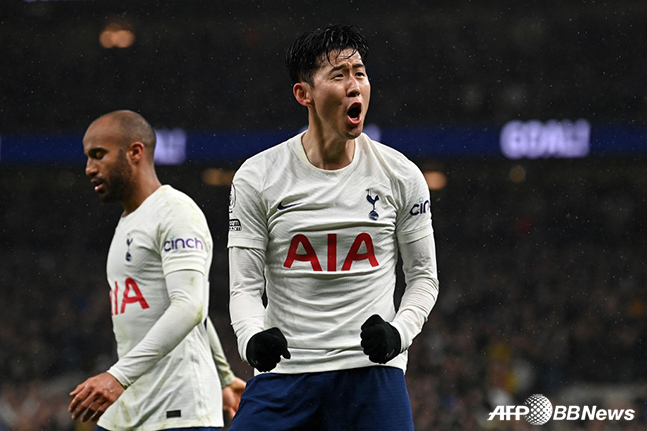 Son 멀티골 폭발' 토트넘, 노리치 5-0 대파... 챔스 진출 확정 - 머니투데이