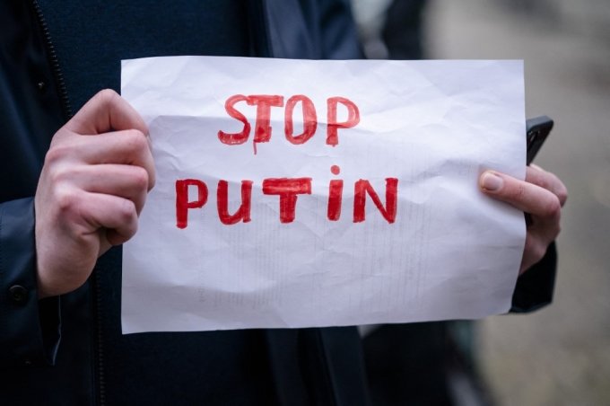 세계 각국에서 러시아의 우크라이나 침공을 규탄하는 시위가 이어지고 있다. /ⓒ AFP=뉴스1