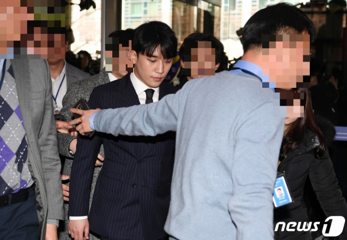 '징역 1년6개월' 승리, 여주교도소 이감…내년 2월 출소 - 머니투데이 '징역 1년6개월' 승리, 여주교도소 이감…내년 2월 출소 - 머니투데이
