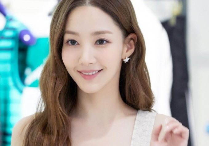 박민영, 어깨 노출 원피스로 매력 뽐내…인형 같은 미모 - 머니투데이 박민영, 어깨 노출 원피스로 매력 뽐내…인형 같은 미모 - 머니투데이
