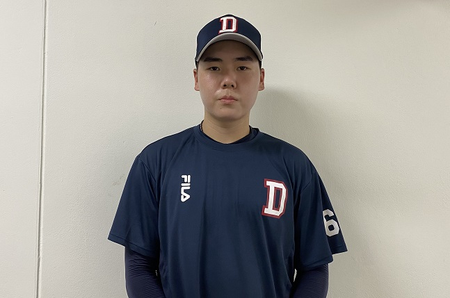 최승용이 21일 인천 SSG 랜더스필드에서 스타뉴스와 인터뷰를 진행하고 있다. /사진=양정웅 기자
