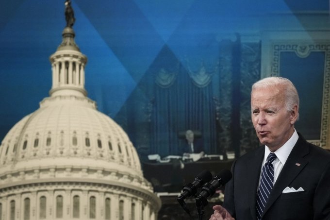 조 바이든 미국 대통령이 22일(현지시간) 백악관 연설을 통해 미 의회에 연방 유류세 3개월 면제 승인을 요청했다. /AFPBBNews=뉴스1