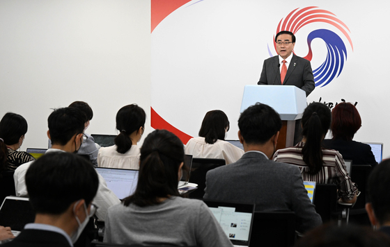 (서울=뉴스1) 오대일 기자 = 김성한 국가안보실장이 22일 서울 용산 대통령실 청사 오픈라운지에서 나토정상회의 관련 브리핑을 하고 있다. (대통령실사진기자단) 2022.6.22/뉴스1