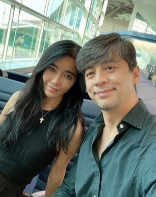 권오중, '6세 연상♥' 아내와 투샷…50대 나이 믿기지 않는 동안美 - 머니투데이 권오중, '6세 연상♥' 아내와 투샷…50대 나이 믿기지 않는 동안美 - 머니투데이