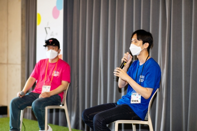 코리아스타트업포럼 박재욱 의장(오른쪽)과 최성진 대표