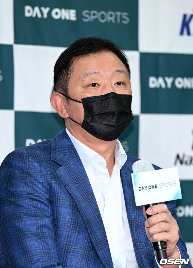 28일 오전 서울 논현동 KBL센터에서 ‘데이원 프로농구단’ 창단 기자 간담회가 열렸다. 허재 총괄 대표이사가 간담회에 참석해 인사말을 전하고 있다. /사진=OSEN