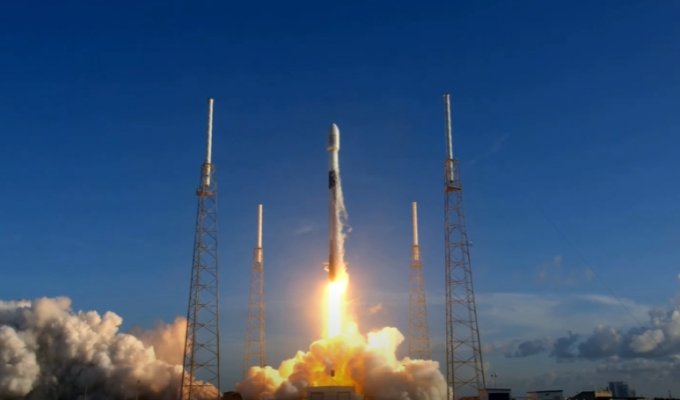 미국 스페이스X 팰컨9 로켓에 실려 성공적으로 발사되고 있는 다누리. / 사진=스페이스X