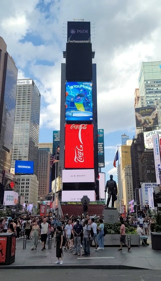 미국 뉴욕 타임스스퀘어의 디지털 옥외 광고. /사진=김승한 기자