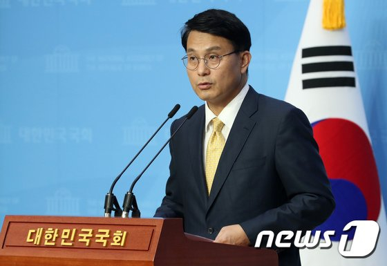 통화녹음하면 징역 10년… 통화녹음하면 징역 10년…