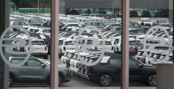 (=1) 迵  = ֿڵ  SUV(ƿƼ)  ䷹ ุ 3븦 ϴ  ū α⸦  ִ  21   ý ֿڵ Ϳ  ģ &#039;䷹&#039;   ٸ ִ. 2022.7.21/1  