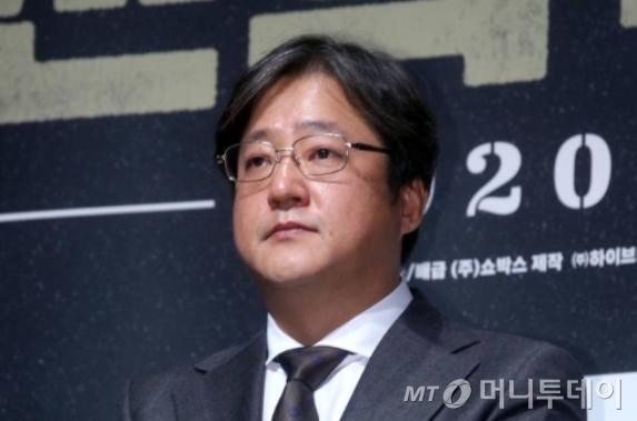 배우 곽도원 12일 오전 서울 강남구 압구정 CGV에서 열린 영화 '남산의 부장들' 제작보고회에 참석해 포즈를 취하고 있다. /사진=강민석 기자 msphoto94@
