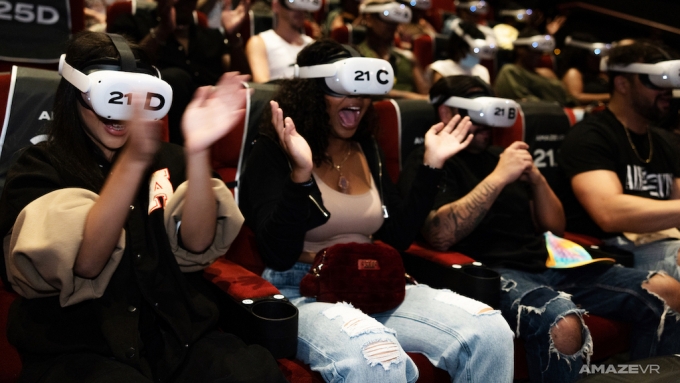 VR콘서트장/사진제공=어메이즈VR