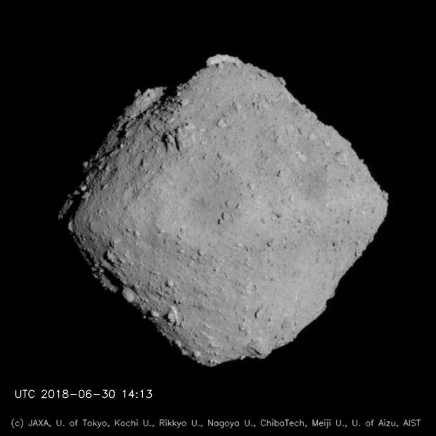 일본항공우주개발기구(JAXA) 우주 탐사선 하야부사 2호가 탐사한 소행성 류구. / 사진=일본항공우주개발기구(JAXA)