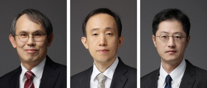 왼쪽부터 법무법인 태평양 오정면, 김기식, 송치영 변호사. /사진제공=법무법인 태평양