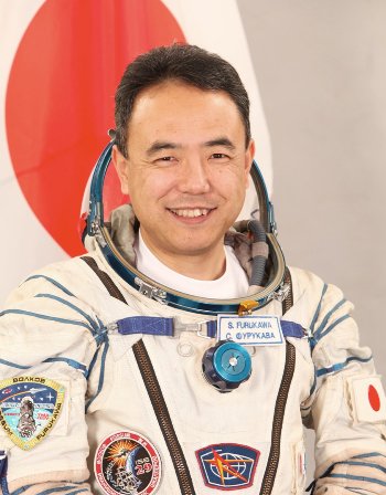 일본항공우주개발기구(JAXA) 우주비행사 겸 의사인 후루카와 사토시(古川氏) 박사 연구팀의 비위 행위가 최근 드러났다. / 사진=일본항공우주개발기구(JAXA)