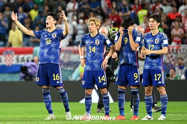 일본 대표팀 선수들이 아쉬워하고 있다./AFPBBNews=뉴스1