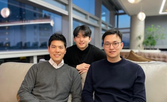 아크로스 공동창업자 3인. (왼쪽부터) 김정훈 부대표, 문효준 대표, 정진엽 부대표