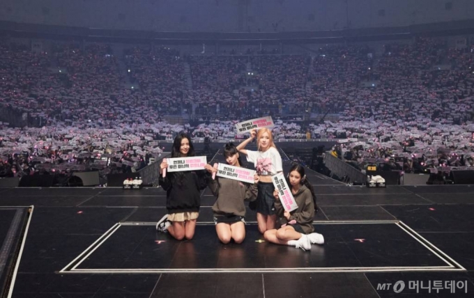 ɱ׷ ũ 15, 16 ϰ  ı øȰ KSPO  &#039;ũ   ũ &#039;(BLACKPINK WORLD TOUR BORN PINK SEOUL)   ġ ִ. /=YGθƮ 2022.10.16 /=̵  photoguy@