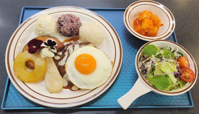 서울만남휴게소 맛남愛함박꽃스테이크 /사진제공=한국도로공사