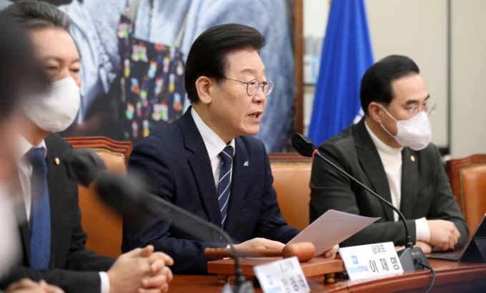 이재명 더불어민주당 대표가 이달 20일 오전 서울 여의도 국회에서 열린 최고위원회의에서 발언하고 있다. / 사진제공=뉴시스