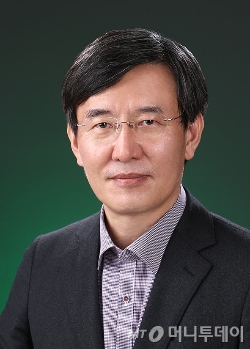 김동규